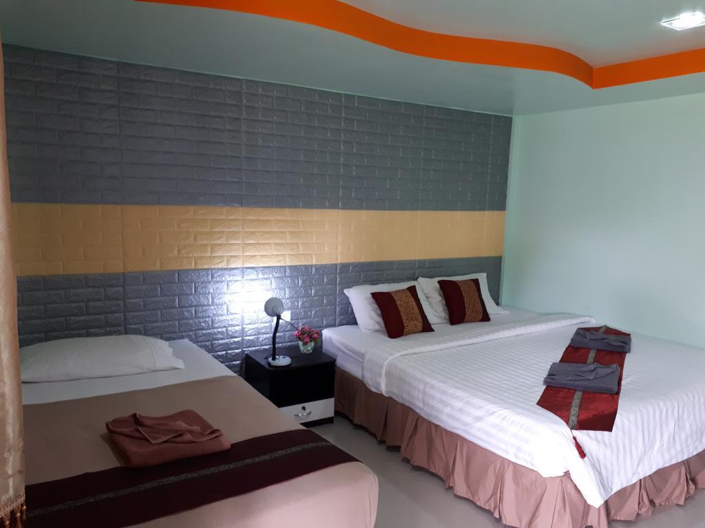 Phi Phi Coralbay Hotel Exterior photo